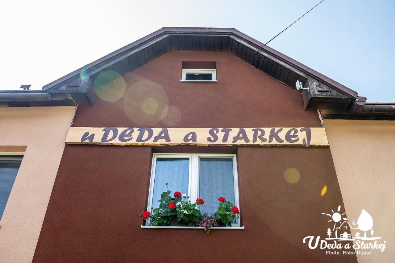 U deda a starkej Cierny Balog Bagian luar foto